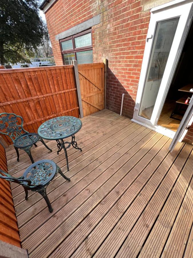 Flat 8, 10 St Johns Apartamento Bournemouth Exterior foto